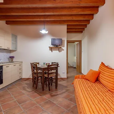 Apartman B&Sicily - La Casetta Incentro Castelbuono